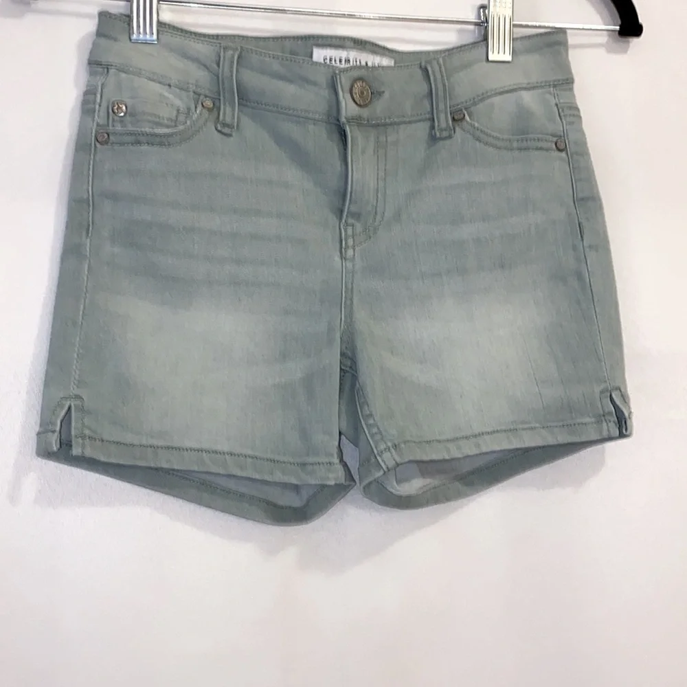 Celebrity Pink Girls solid light green pre washed denim shorts Size 12